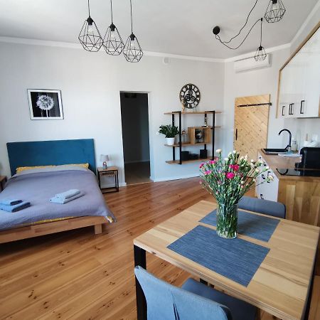 זיילונה גאורה Apartamenty W Scislym Centrum Kupiecka-Drzewna מראה חיצוני תמונה