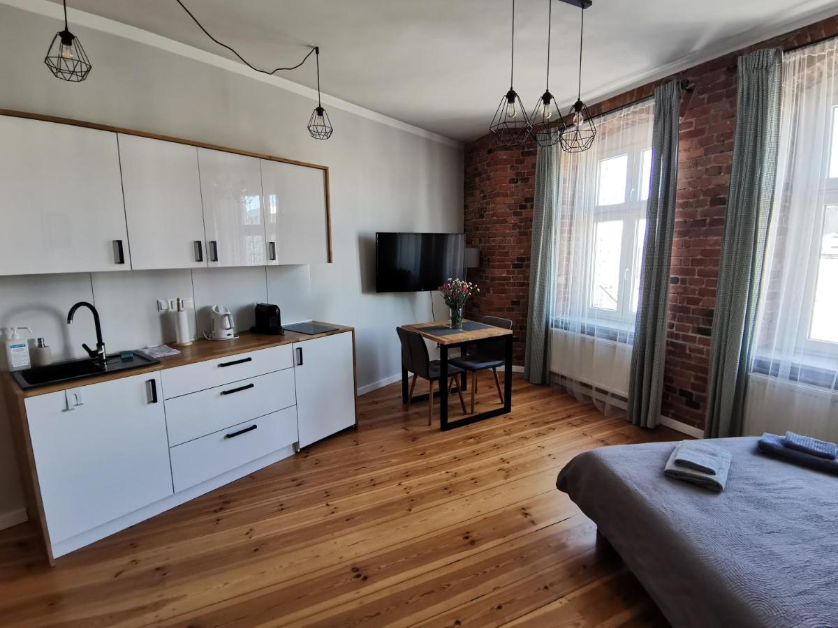 זיילונה גאורה Apartamenty W Scislym Centrum Kupiecka-Drzewna מראה חיצוני תמונה